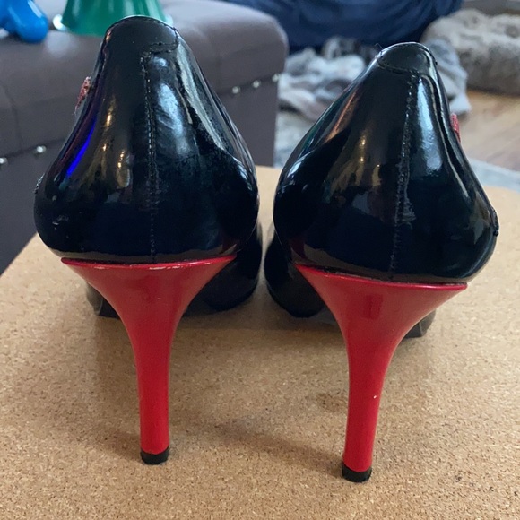 Jessica Simpson high heels - Picture 8 of 12